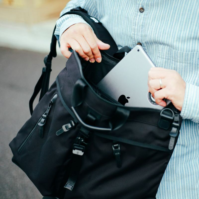 EXCLUSIVE BALLISTIC NYLON 3WAY HELMET BACKPACK/KHAKI