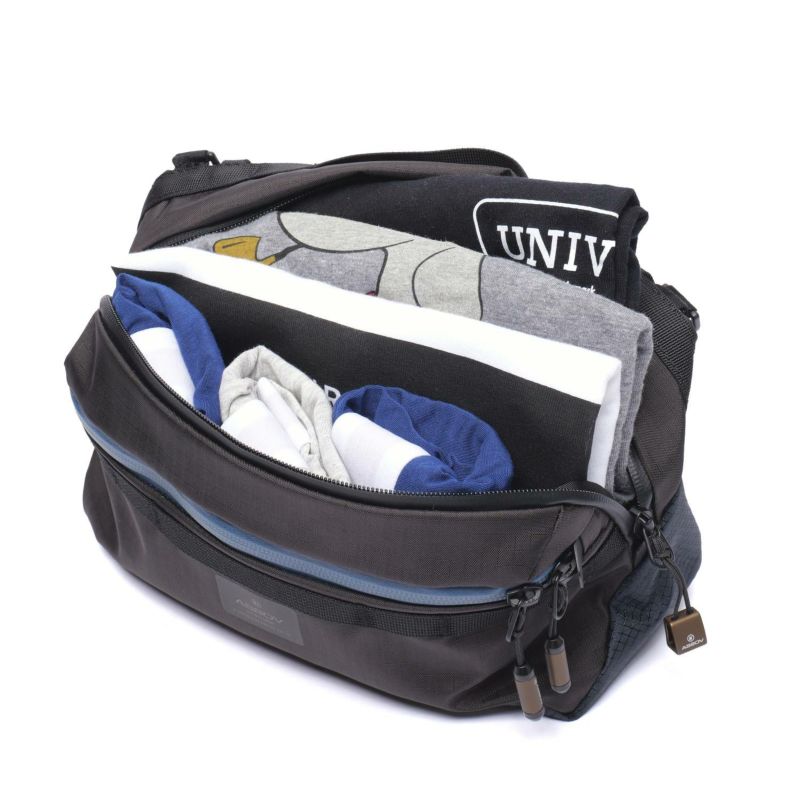 EPIC SERIES SIDE POUCH