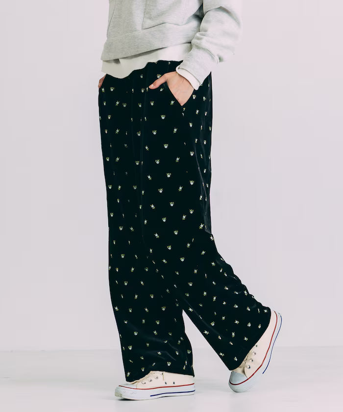 Small Flower Embroidery Velvet Pants - Black