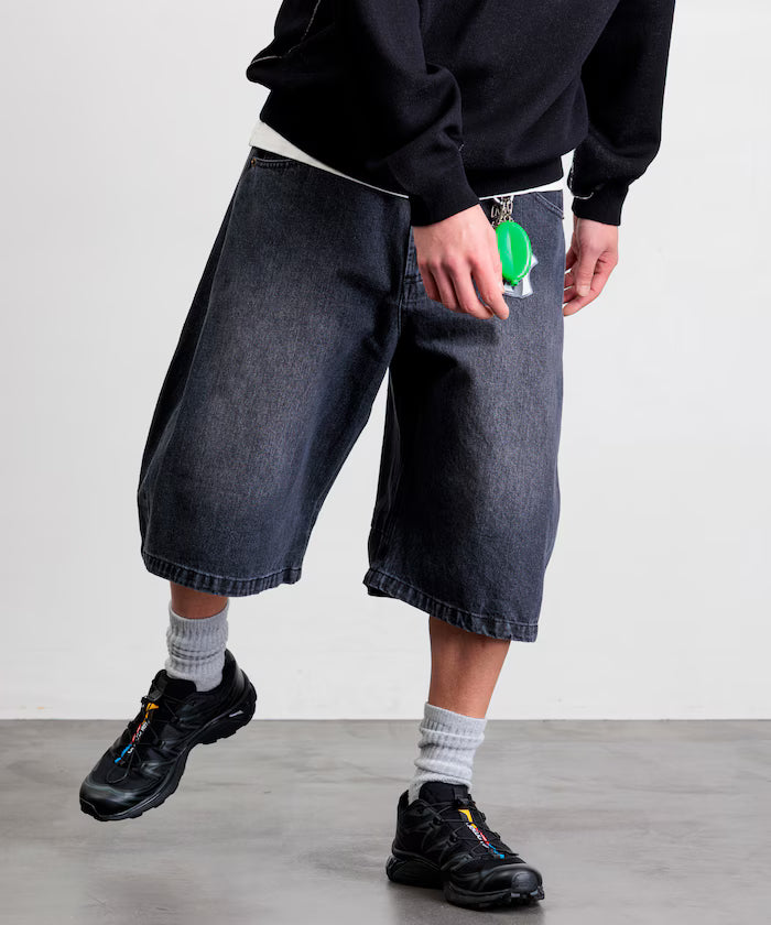 Wide Silhouette One Wash Curved Denim Cropped Shorts