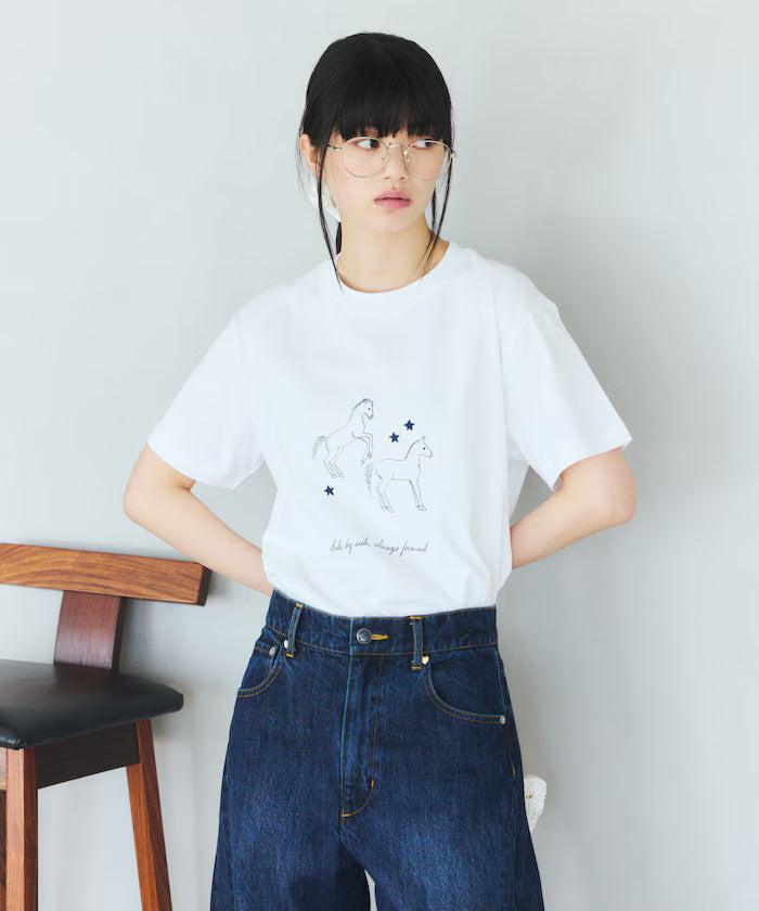 Comfortable Horse Print Crew Neck T-Shirt