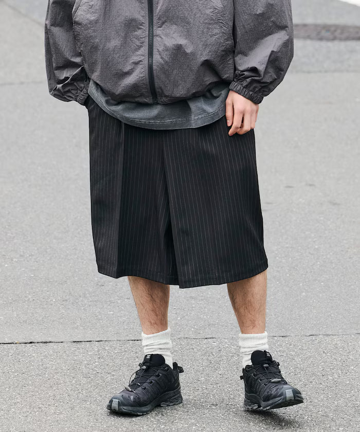 1-Tack Baggy Silhouette Slacks Short Pants