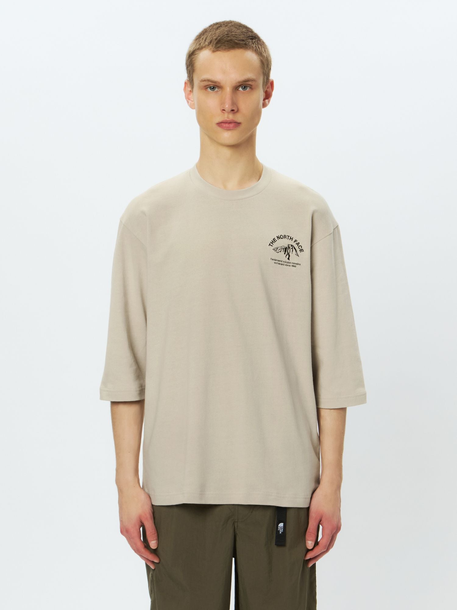 Quarter Sleeve One Point Logo Tee (Unisex)