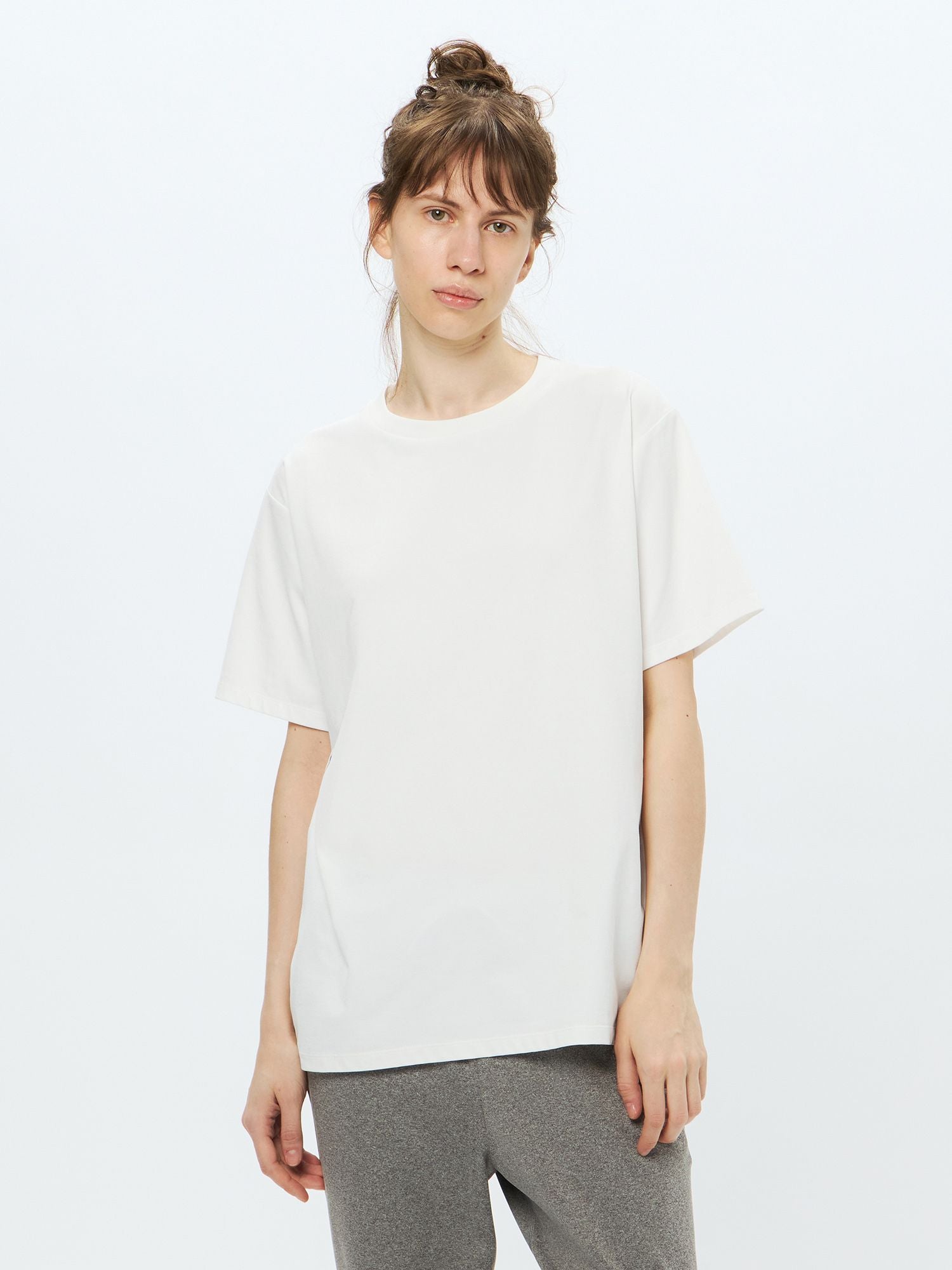 Hae Short Sleeve Small Logo Crew (Unisex)