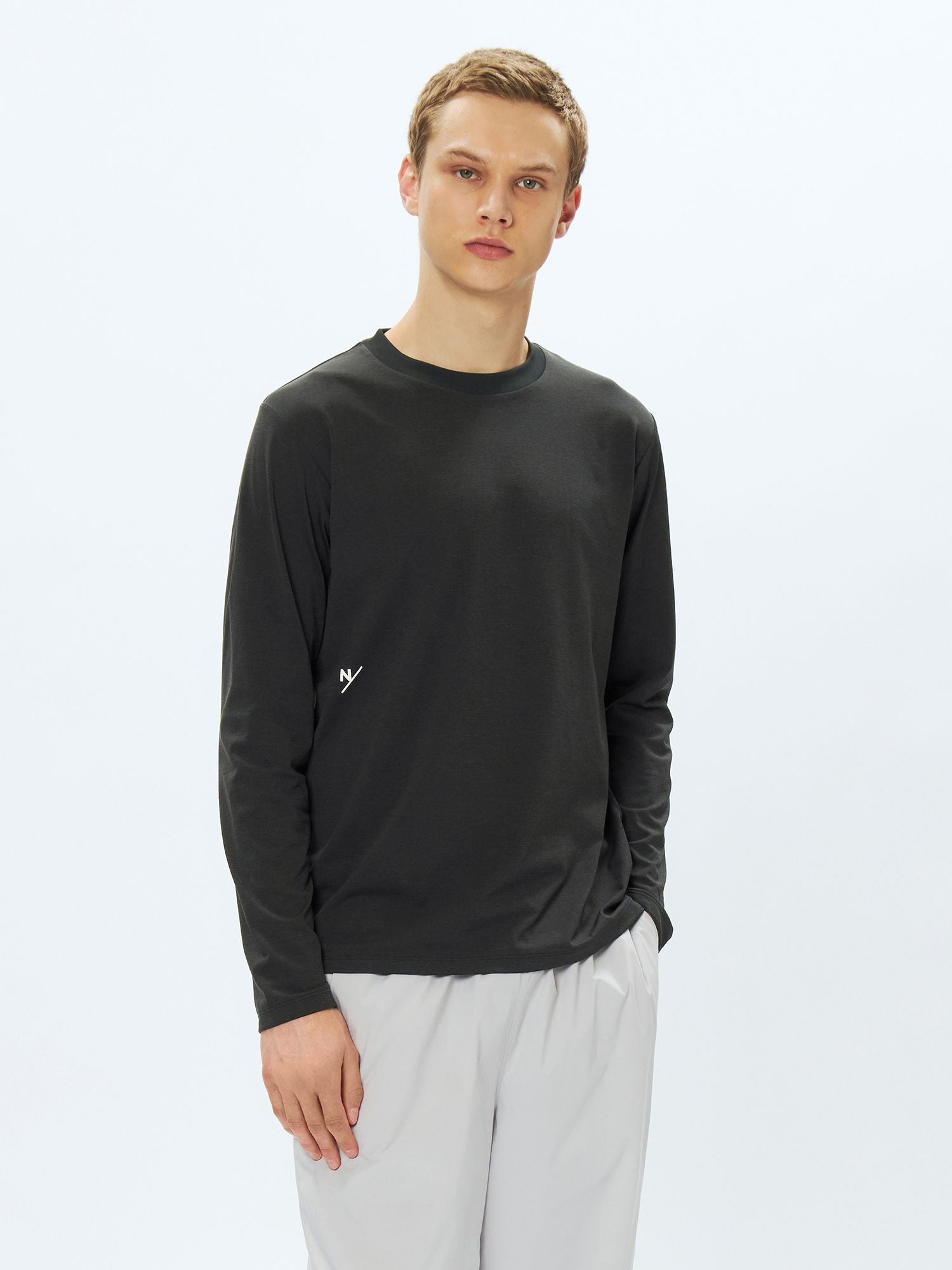 Hae Long Sleeve Small Logo Crew (Unisex)