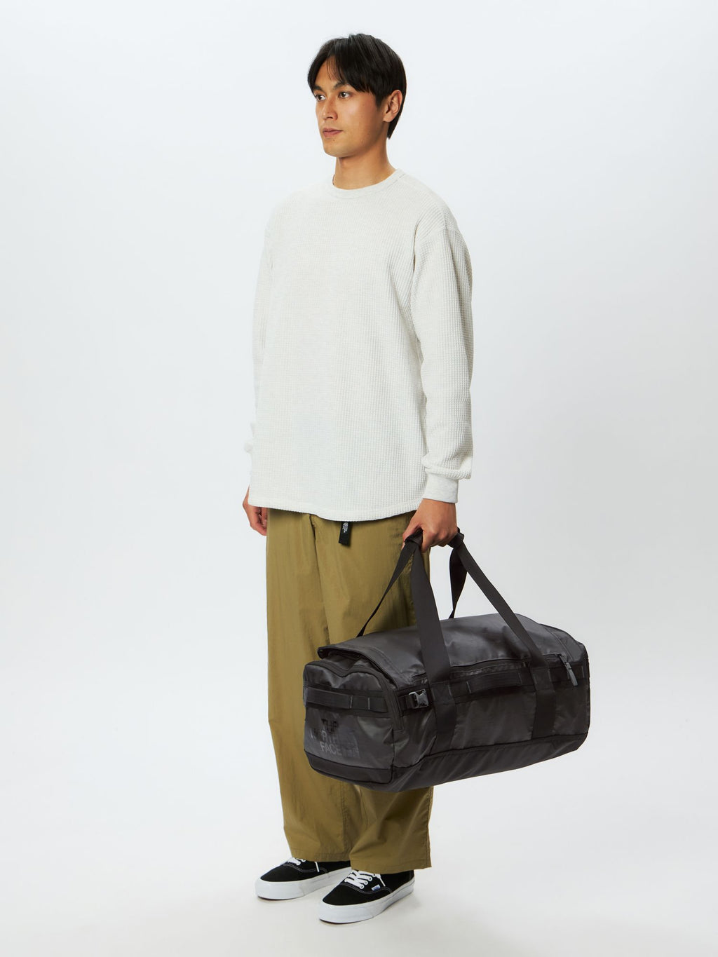 Base Camp Voyager Light 42L