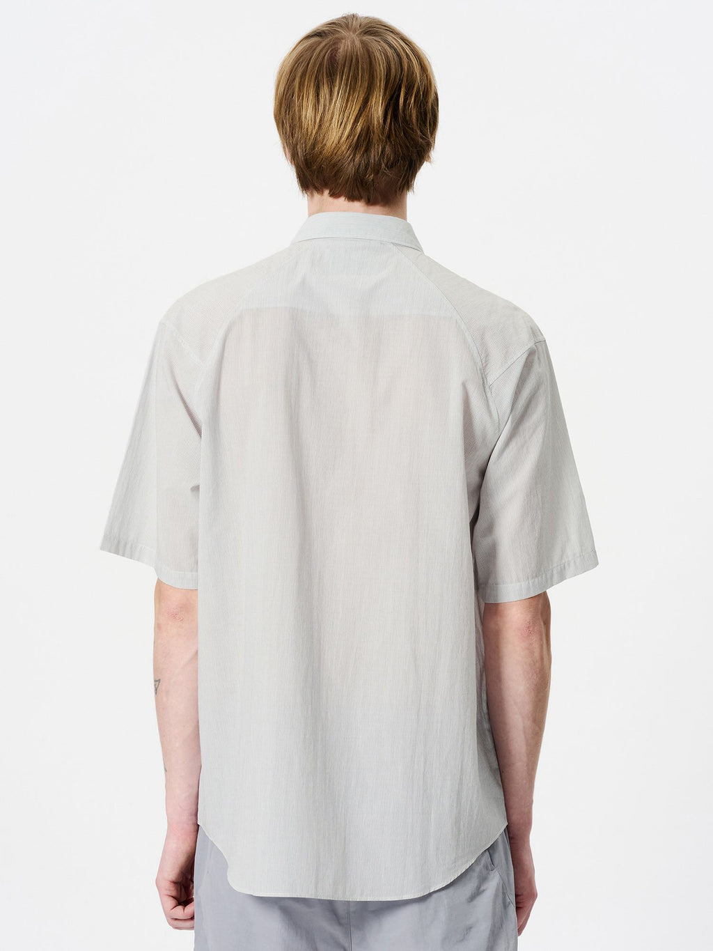Fine Cotton Sheer Seersucker Striped Short Sleeve Shirt (Unisex)