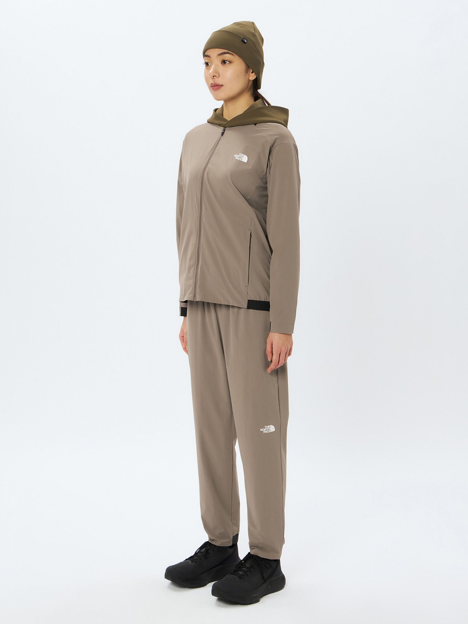 Flexible Round Neck Jacket (Women's)