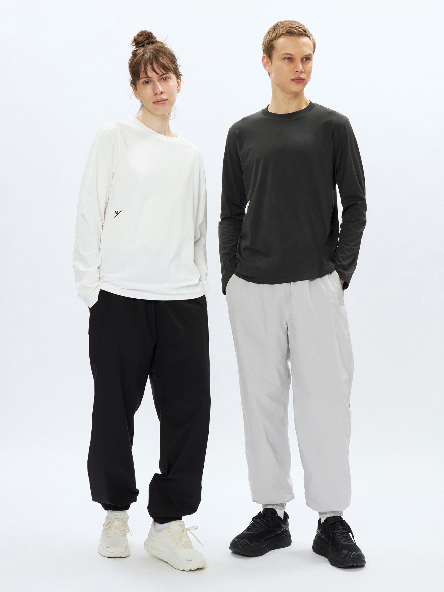 Hae Long Sleeve Small Logo Crew (Unisex)