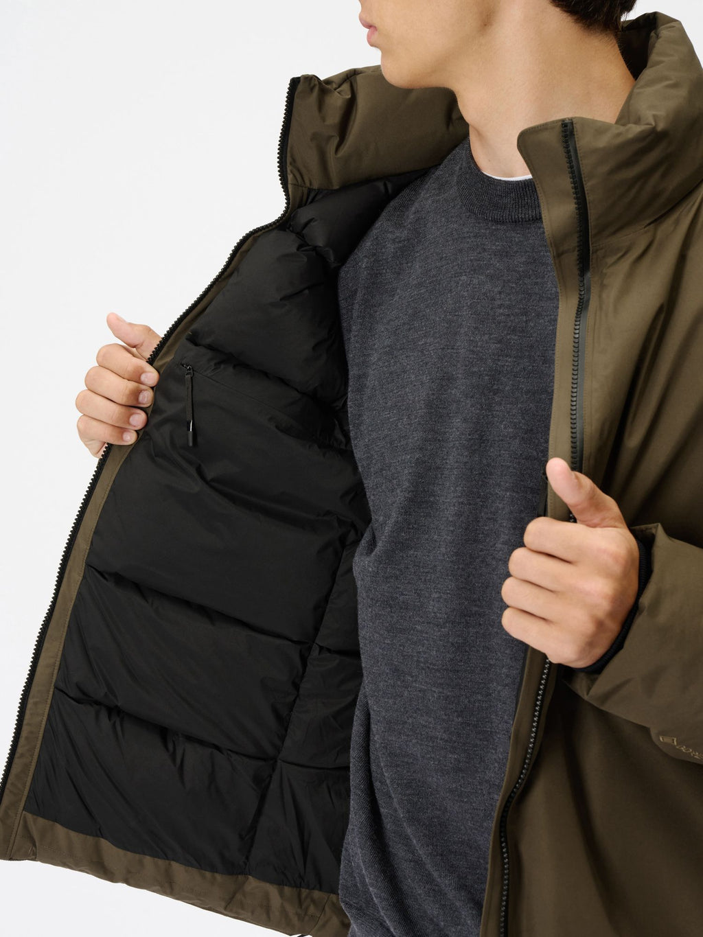 GORE-TEX 900 Fill Power Down Jacket (Unisex)