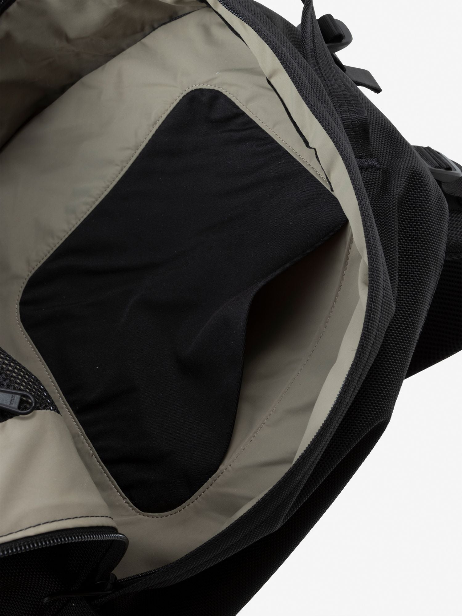 Metro Escape Day Pack