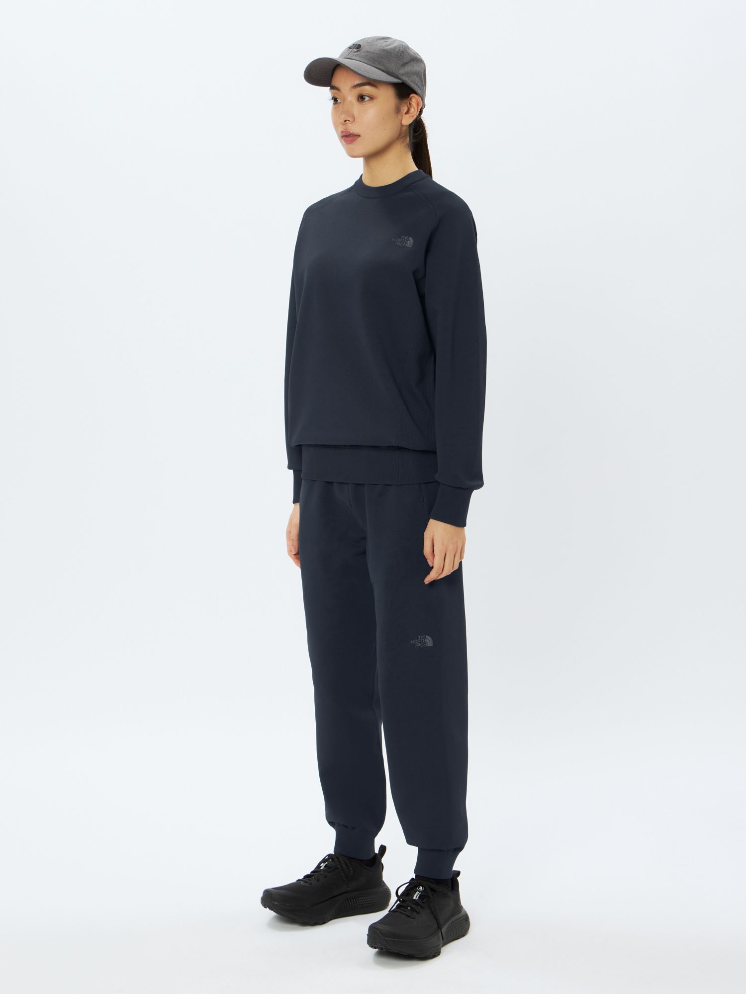 Action Knit Crew (Unisex)