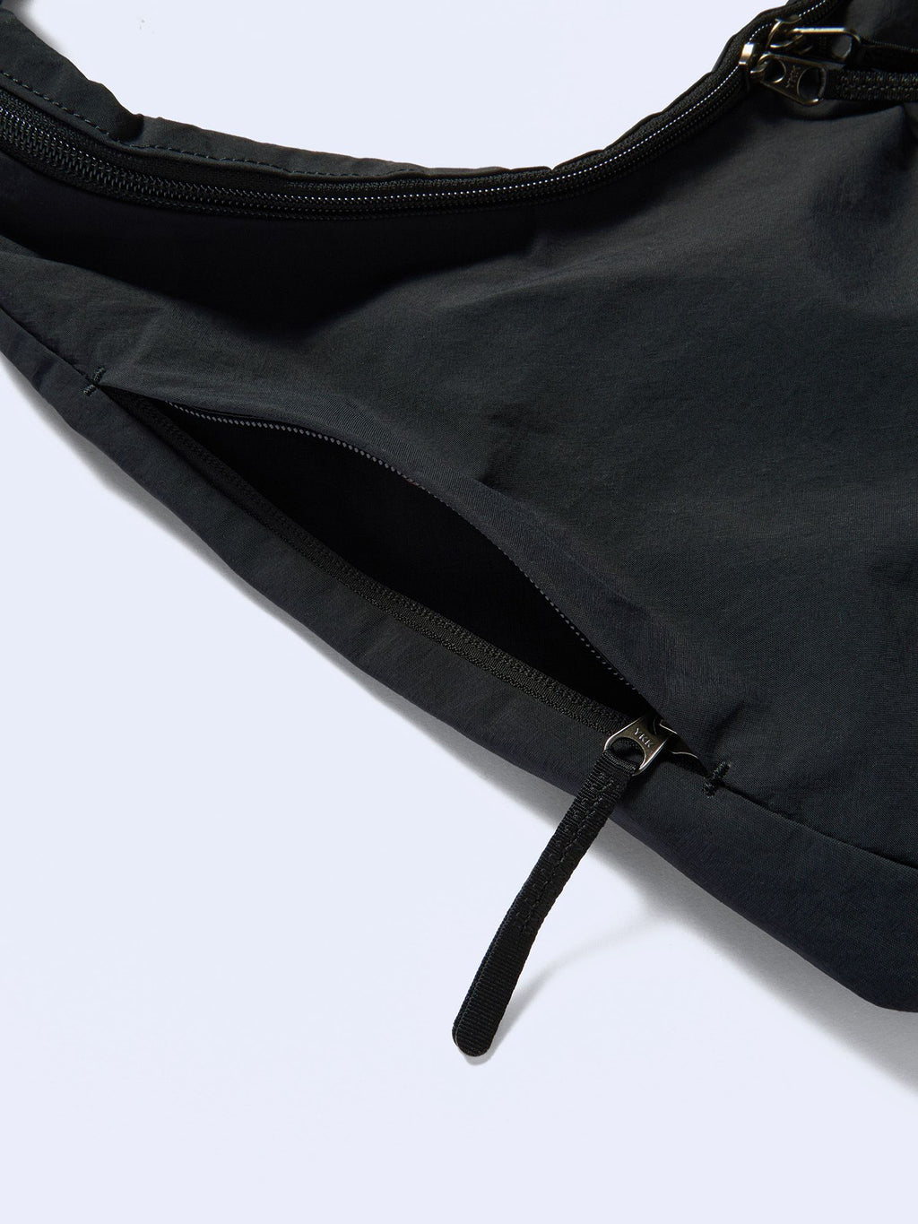 Goldwin 0 Helicoid Sling Bag (Unisex)