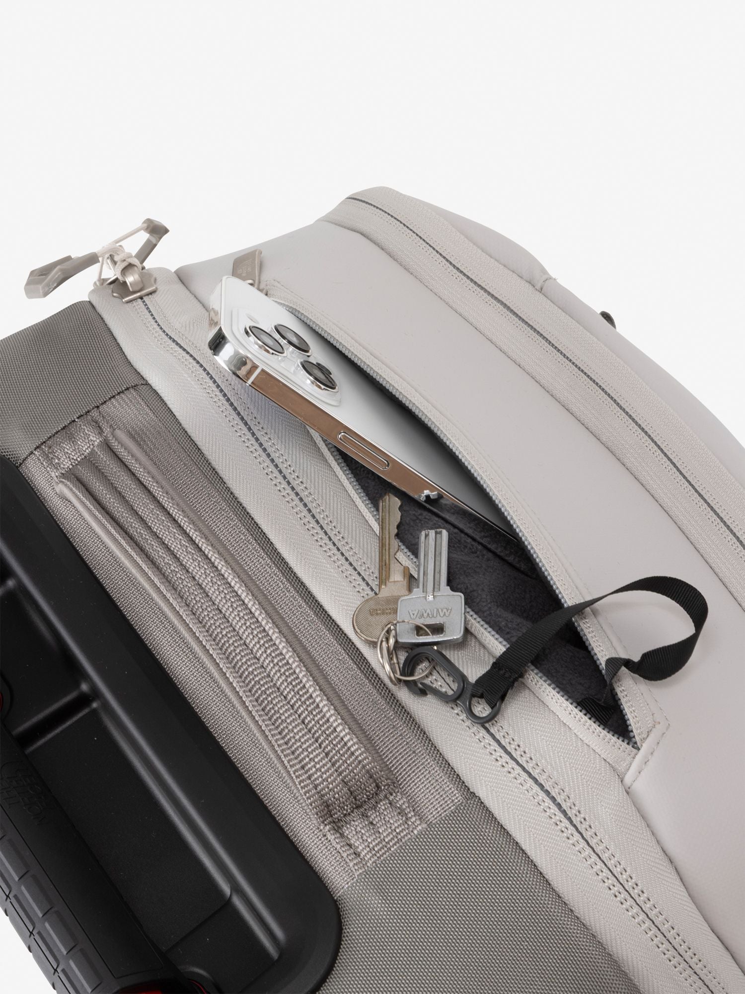 Base Camp Rolling Thunder 22 inches