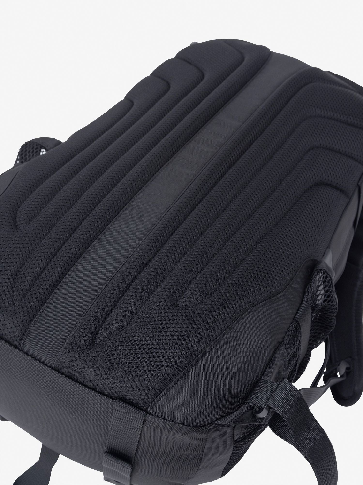 Hot Shot Base Camp (Unisex)