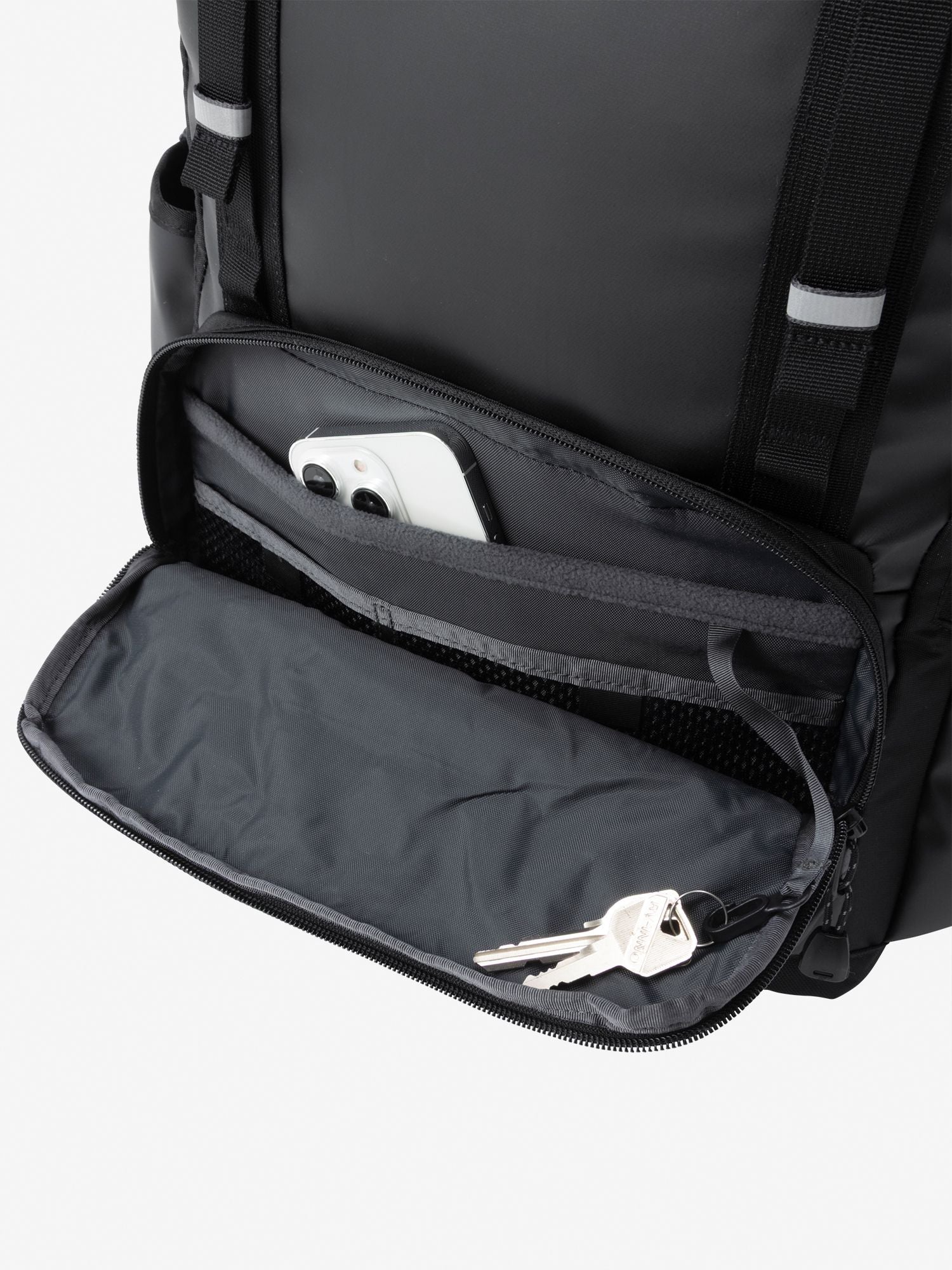 Base Camp Day Pack (Unisex)
