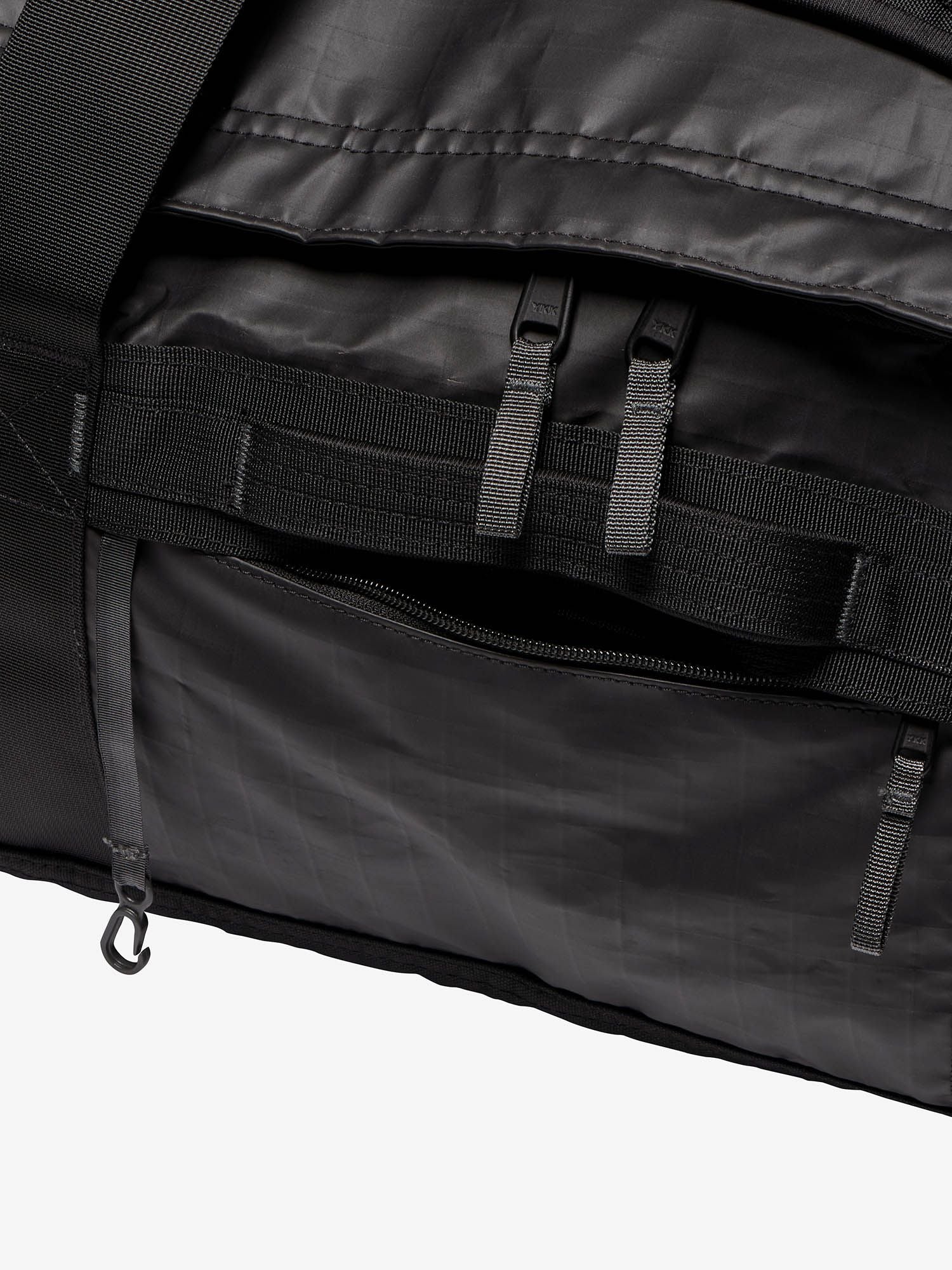 Base Camp Voyager Light 62L