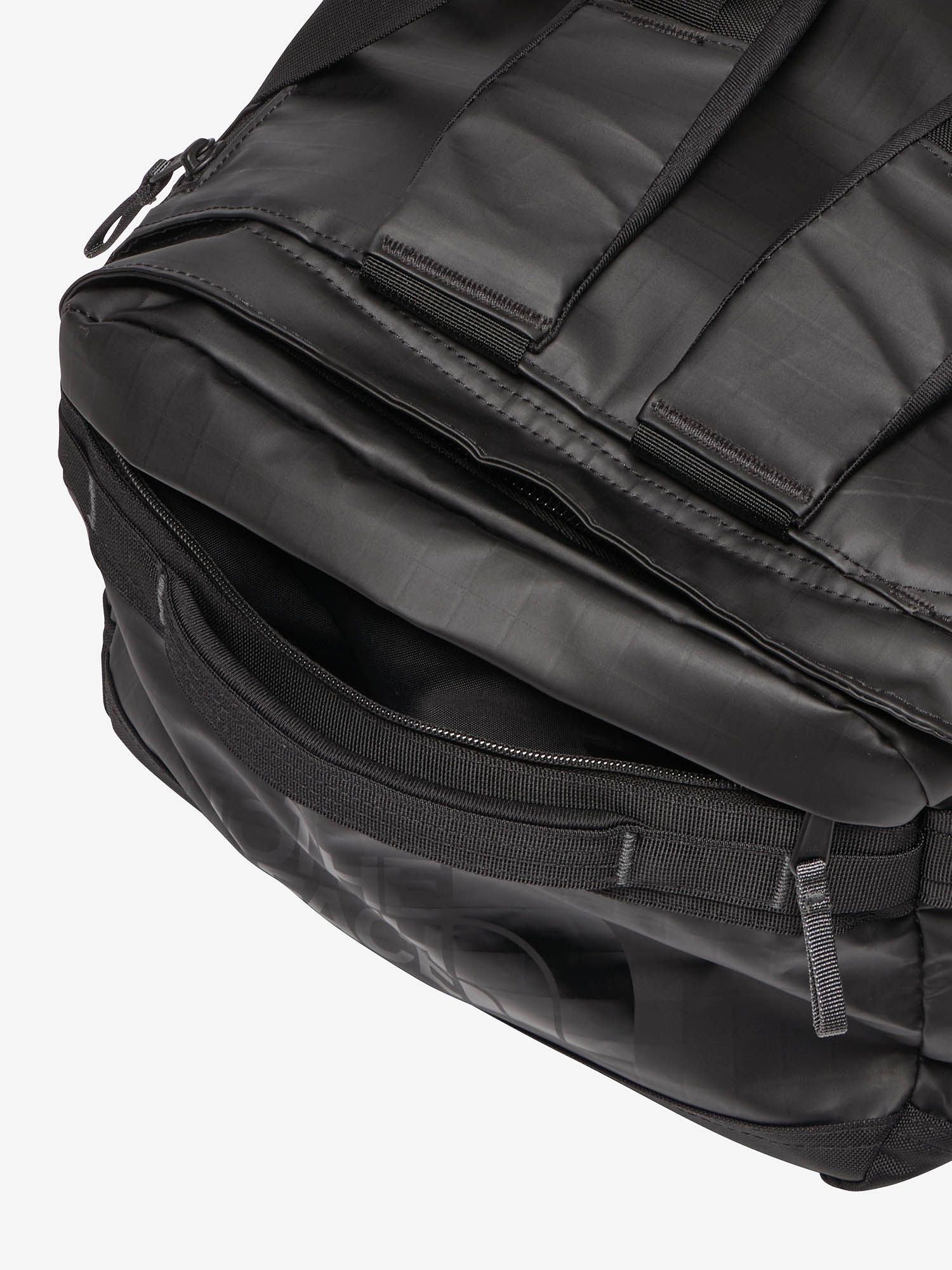 Base Camp Voyager Light 42L