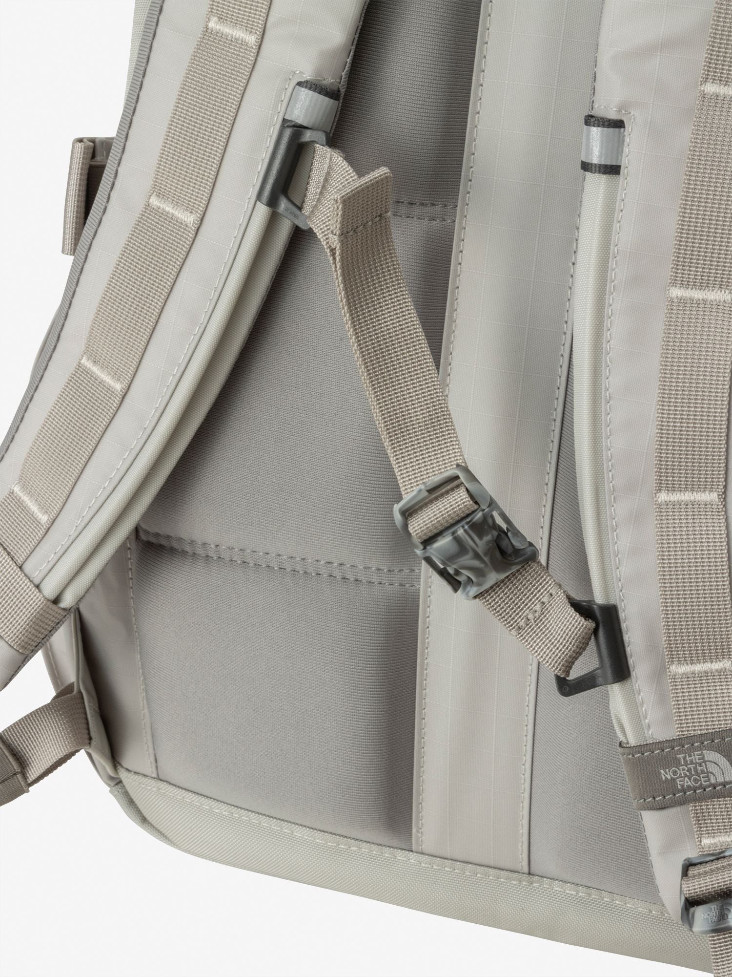 Base Camp Voyager Daypack L