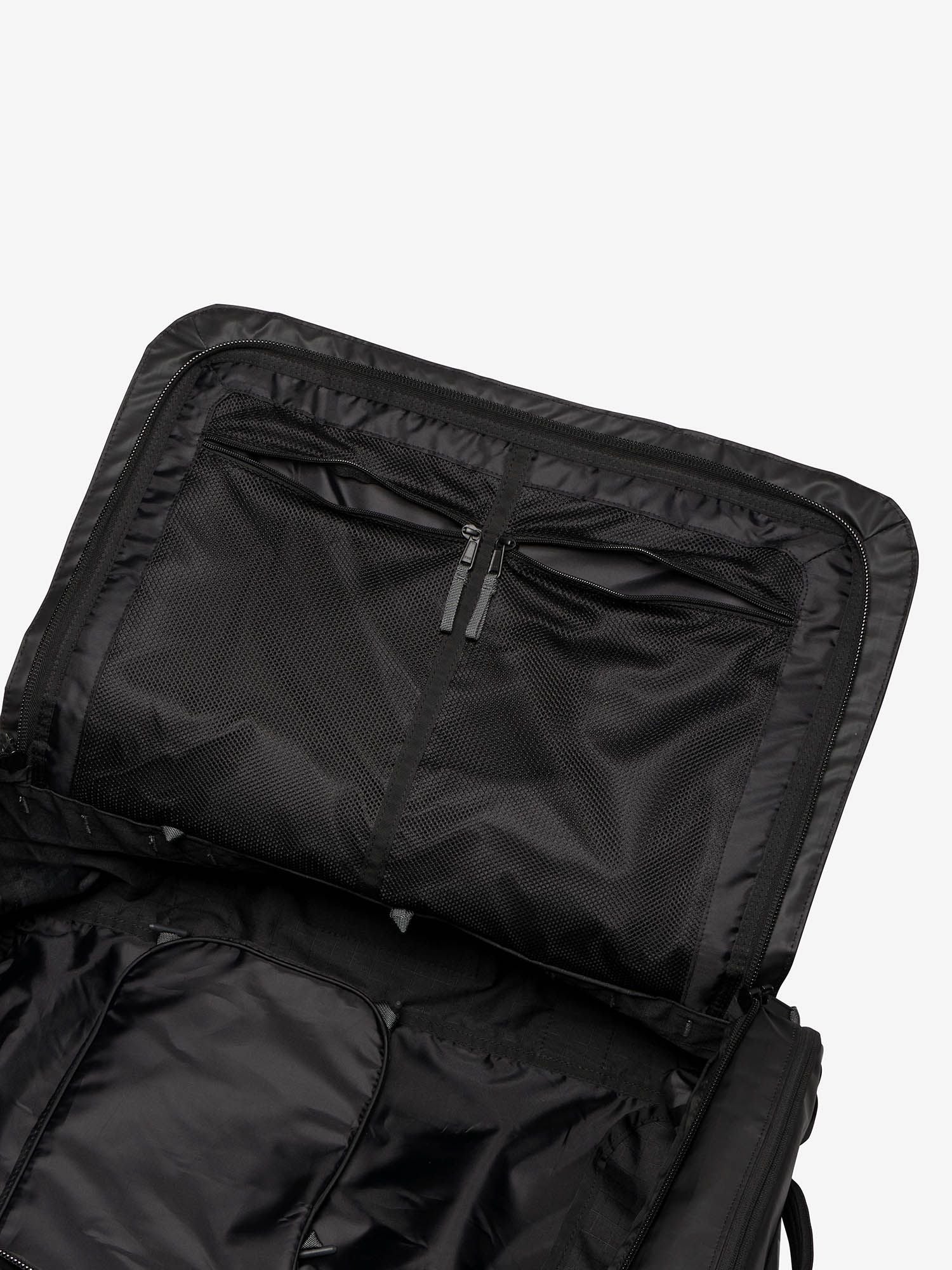 Base Camp Voyager Light 62L