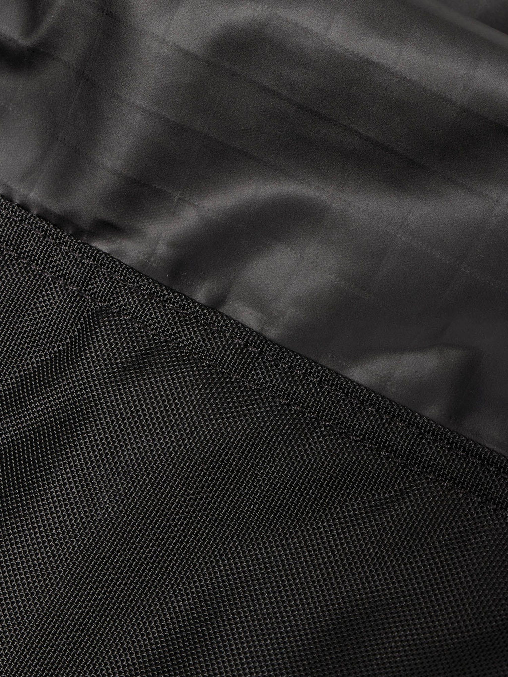 Base Camp Voyager Light 62L