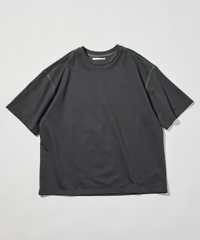 Boxy Silhouette Color Stitch Crew Neck T-Shirt