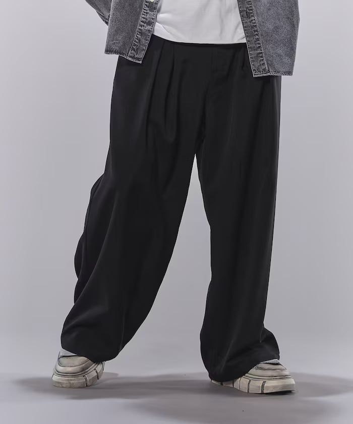 Tuck Wide Slacks [Limited Edition]