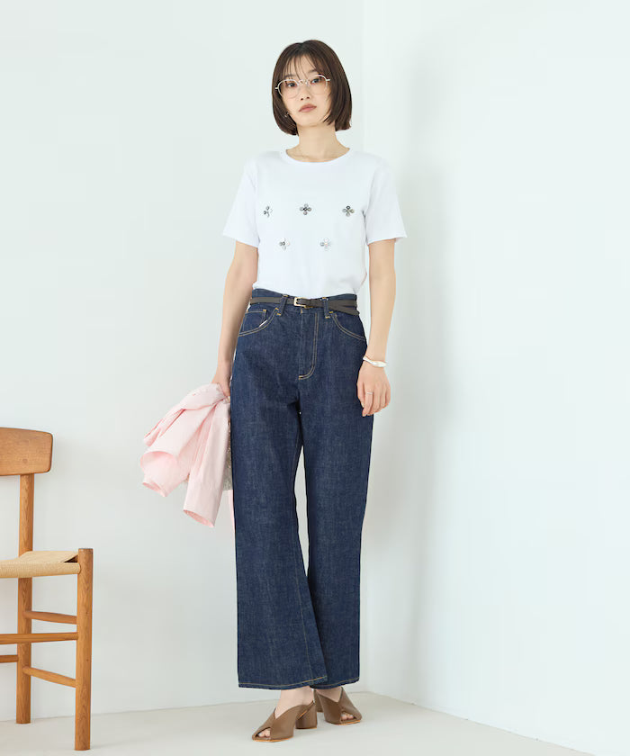 Shell Button Flower Motif Cotton Modal T-Shirt