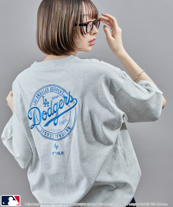 Limited Edition MLB Circle Logo Graphic T-Shirt