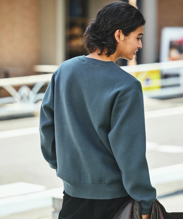Sweat-like Crew Neck Knit