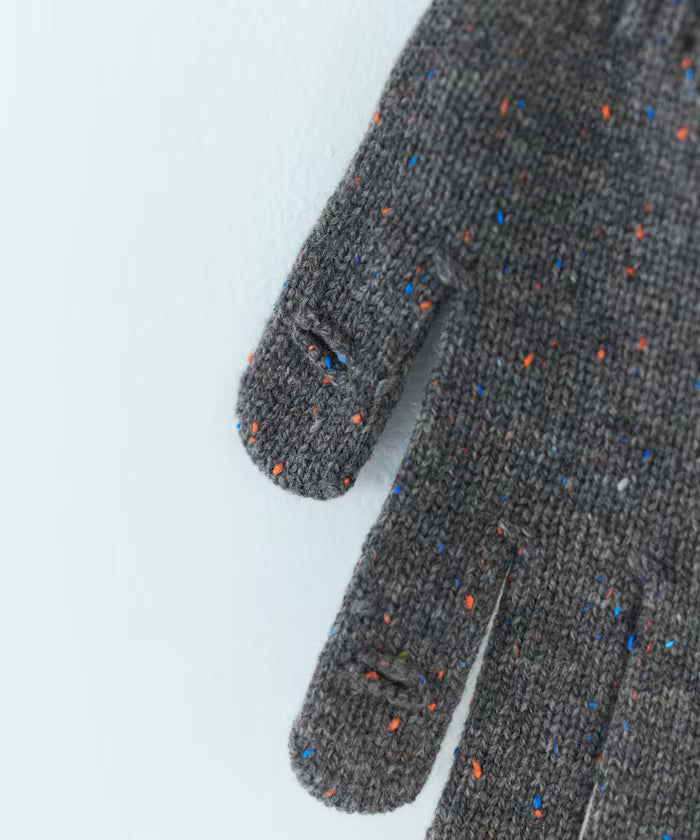WOOL EASY SLIT GLOVE Wool Easy Glove with Smartphone-Compatible Slit