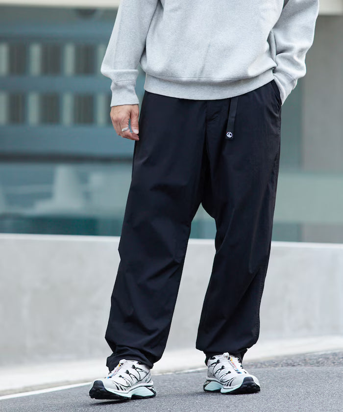 Wide Silhouette Stretch Nylon Climbing Pants [Limited Edition] - Black