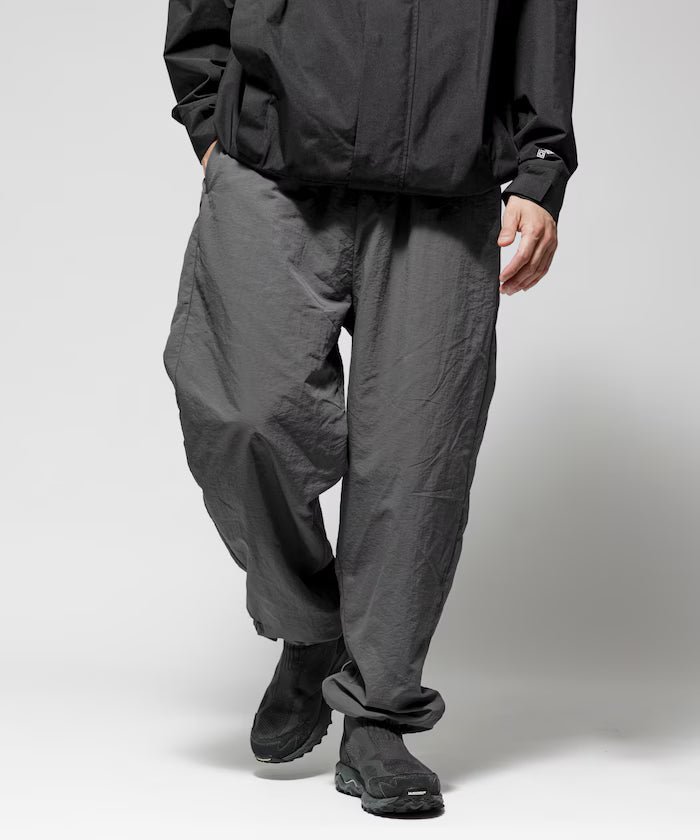 Wide Straight Nylon Track Pants / Tapered Silhouette Easy Nylon Pants