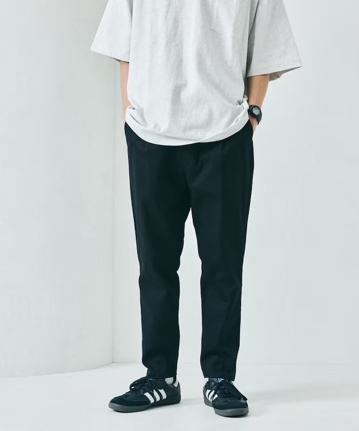 Basic Silhouette Stretch Easy Tapered Pants 【Limited Release】