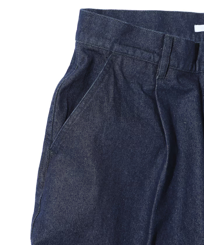 Wide Silhouette Straight Denim