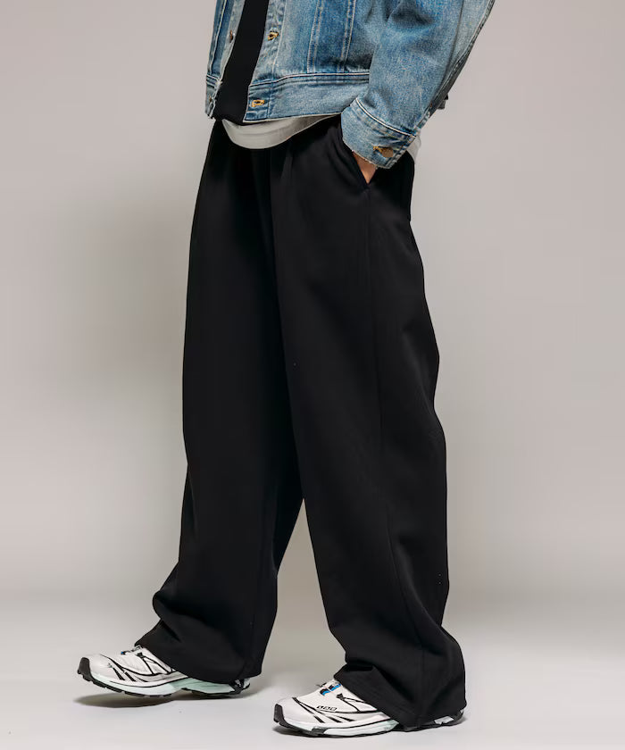 Spindle Cardboard Sweatpants / Straight Silhouette