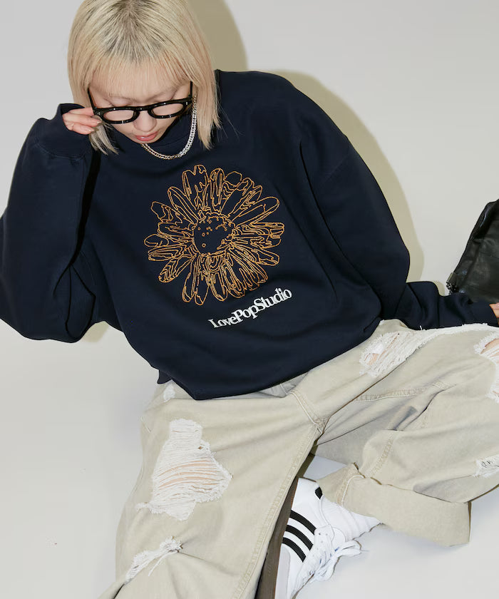 LOVE POP STUDIO FLOWER EMBROIDERY SWEAT【Limited Edition】