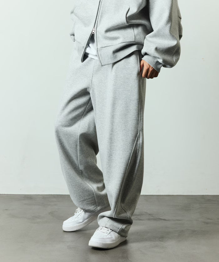 Wide Silhouette Bonding Barrel Leg Sweatpants 【Limited Edition】