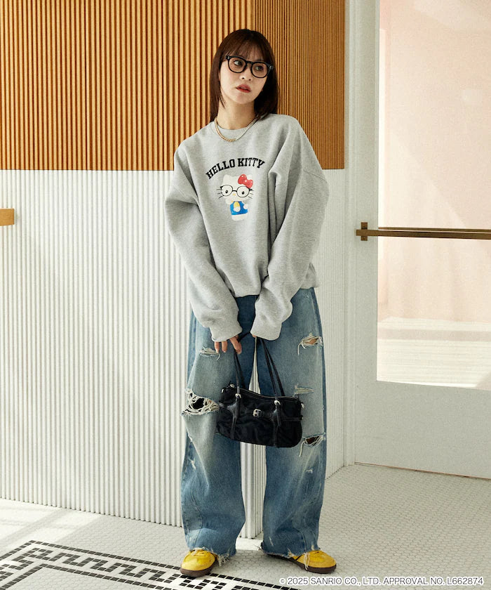 "HELLO KITTY/Hello Kitty" glasses college-style sweatshirt limited edition