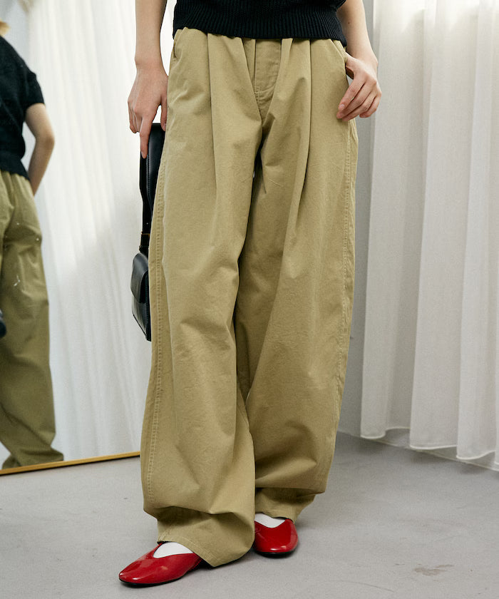 LOVE POP STUDIO Tuck Curve Pants Limited Edition