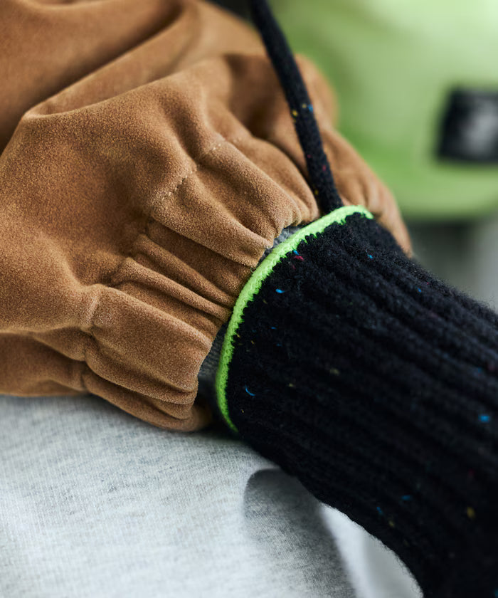 WOOL EASY SLIT GLOVE Wool Easy Glove with Smartphone-Compatible Slit