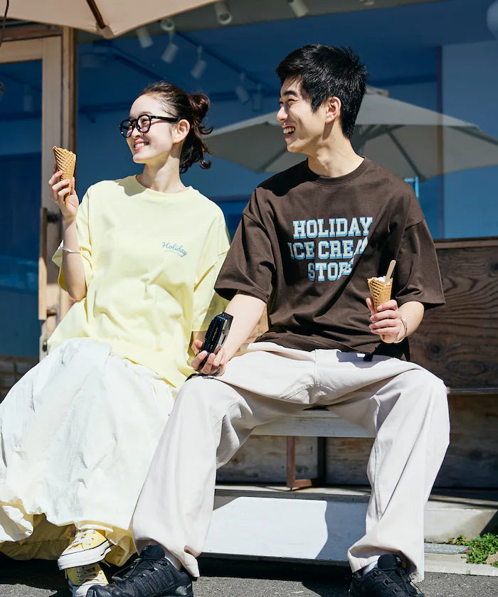 HOLIDAY ICECREAM×FREAK'S STORE Limited Edition Big Silhouette College Print Crew Neck T-Shirt