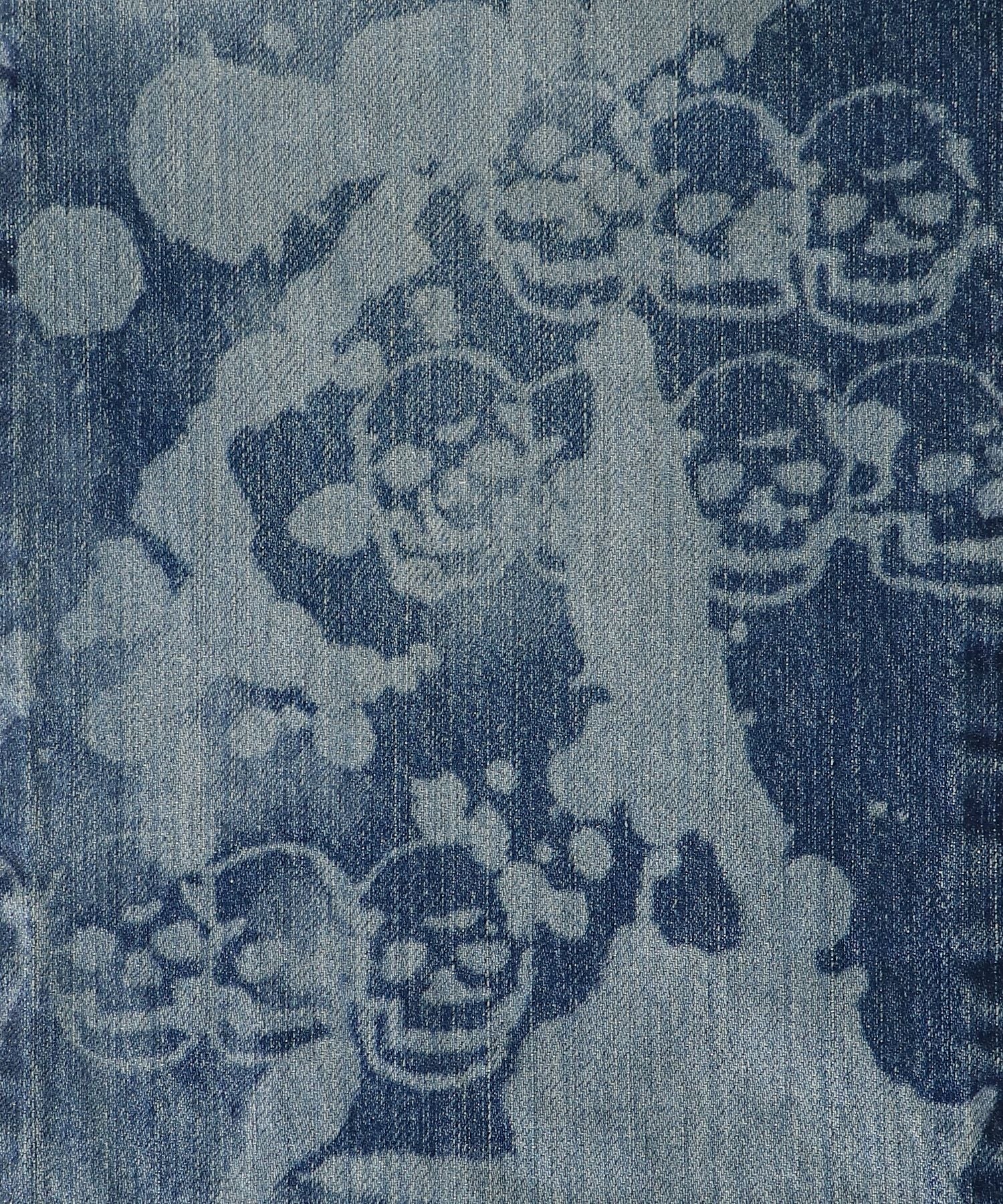 Dropping & Skull Pattern Slim Straight Denim Pants