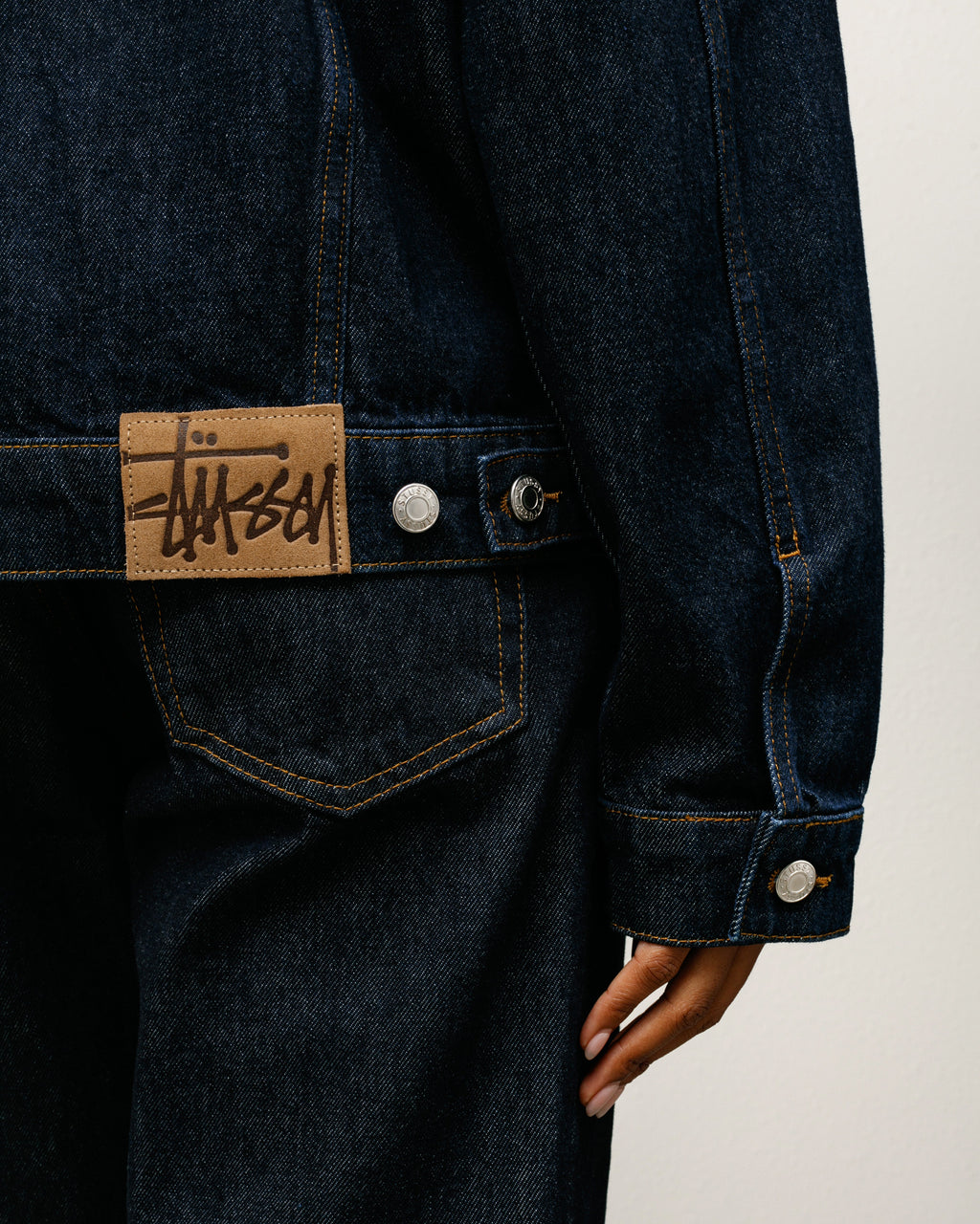 DENIM TRUCKER JACKET