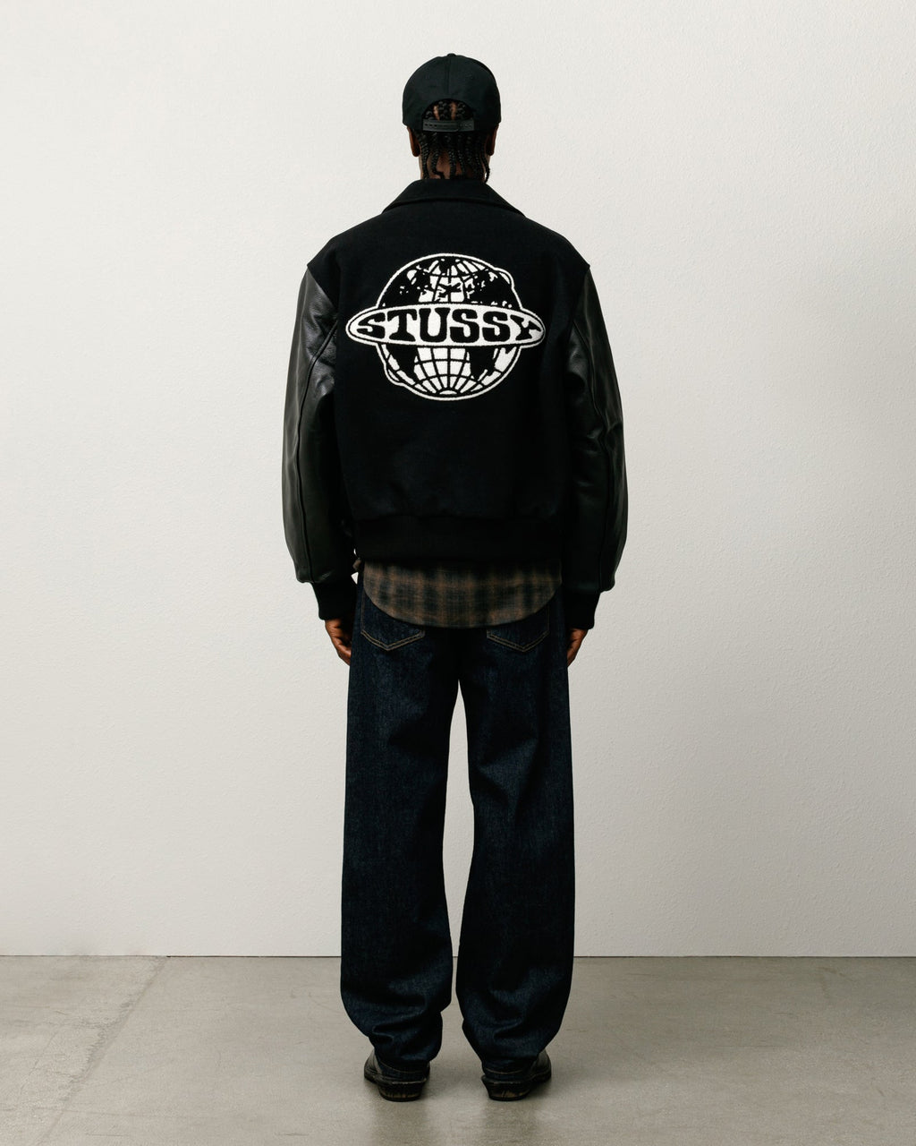 GLOBE VARSITY JACKET