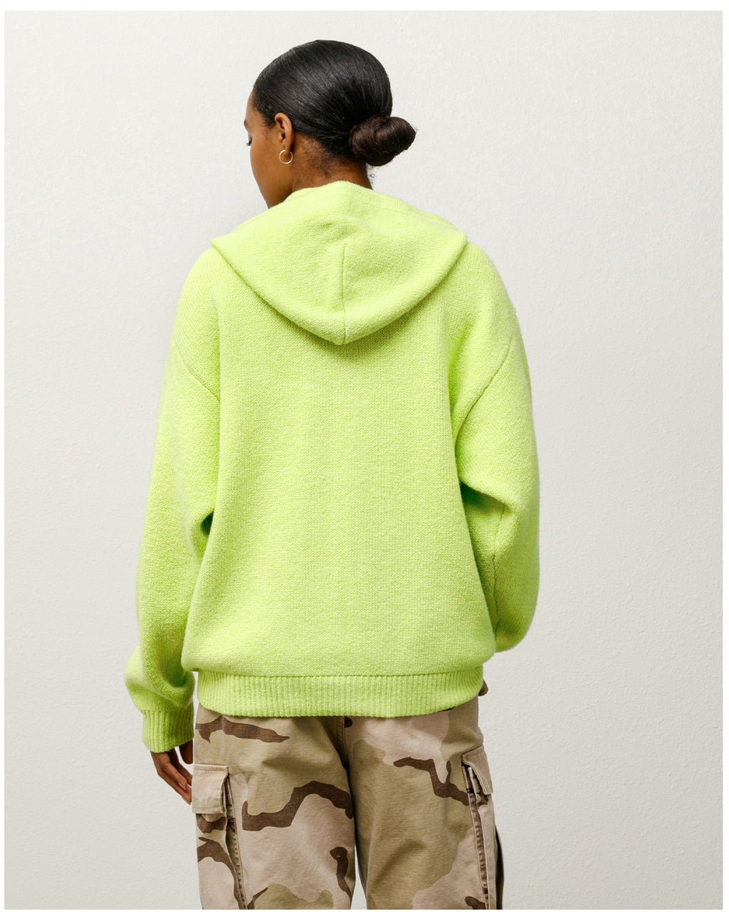 HOODED ZIP SWEATER