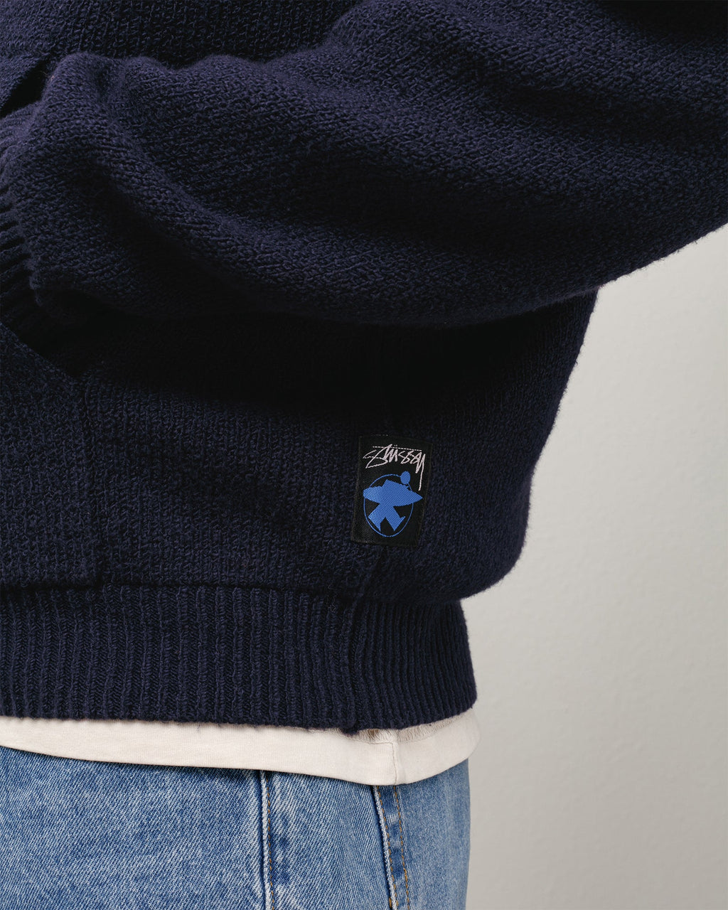 HOODED ZIP SWEATER