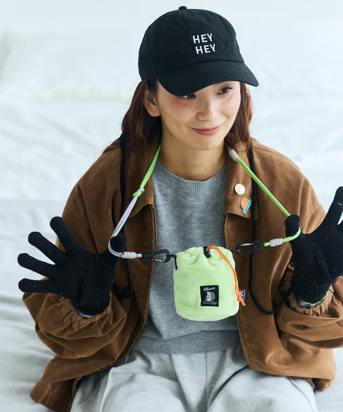 WOOL EASY SLIT GLOVE Wool Easy Glove with Smartphone-Compatible Slit
