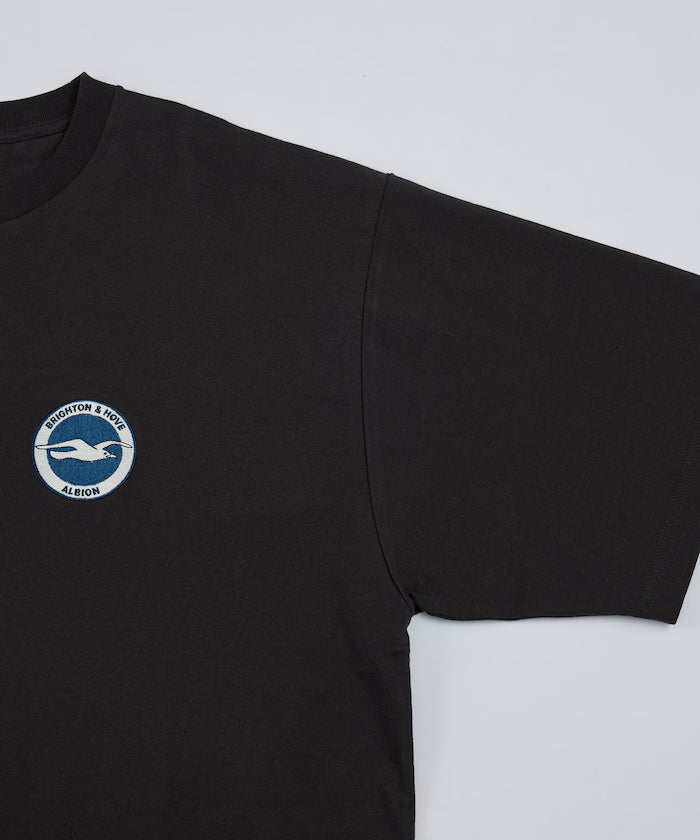 [Release on 5/22 12:00~] Brighton & Hove Albion FC - SEAGULLS UNIFORM GRAPHIC TEE