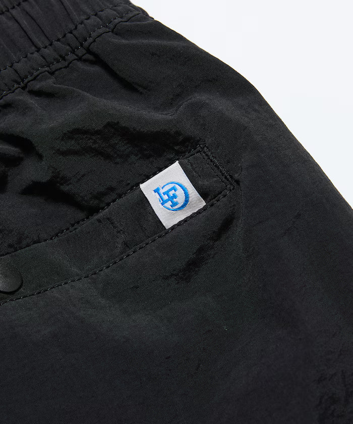 [Starting sales on March 19] Lawson x FREAK'S STORE Packable Nylon Active Shorts / Lawson Freak
